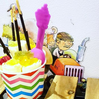 Sky Roll Ice Cream - Ice Cream & Frozen Yogurt Near Me - Santa Ana, California