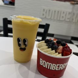 Bomberry Classic and Mango Mayhem smoothie...... soooo good! Bomberry Classic and Mango Mayhem smoothie...... soooo good!
