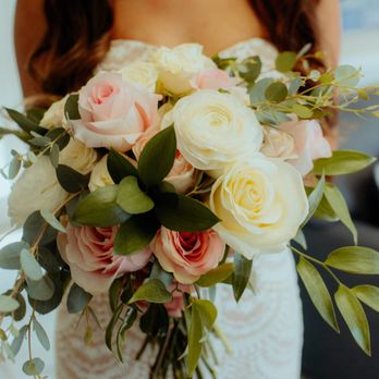 Wine Country Florals - Floral Designers Near Me