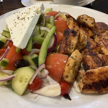 Neptune Diner - Chicken Souvlaki Platter (minus fries) - Diners Near Me - Bayside, New York
