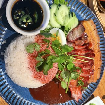 Bai Tong Thai Street Cafe - Thai Near Me - Seattle, Washington