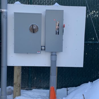 CLK Electric - 480 Volt 3 phase service for commercial trash compactor (after) - Electricians Near Me