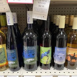 Seneca Lake Wine & Spirits - Montezuma wine