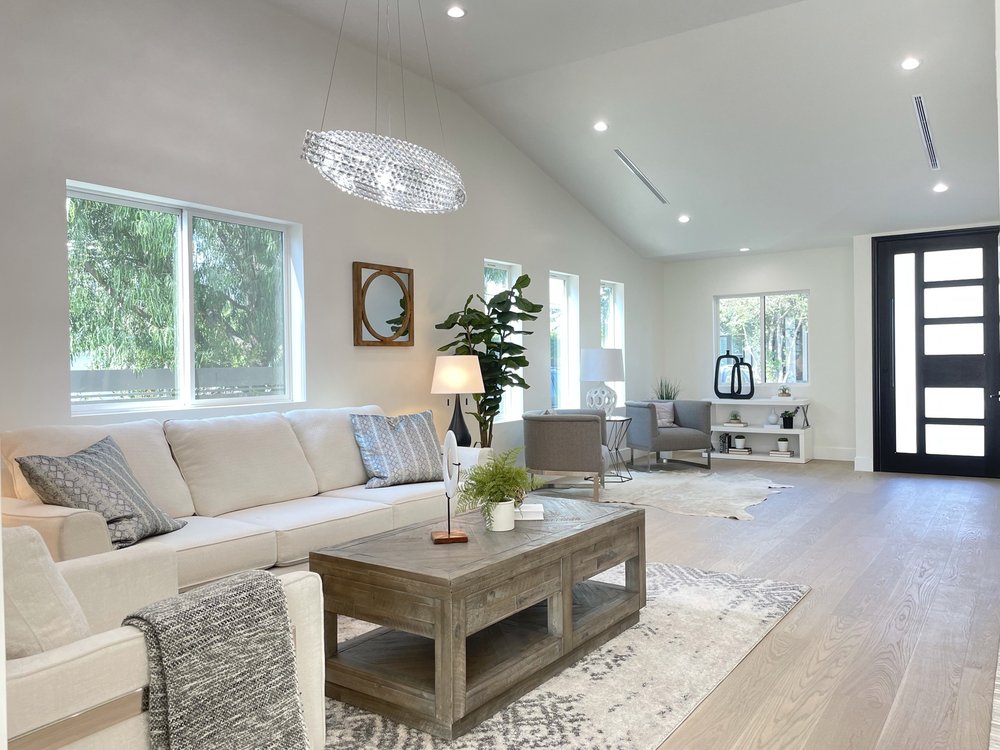 Slide of Lions Investment Group