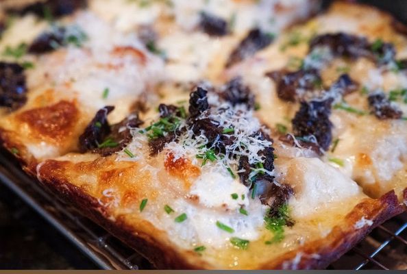 Belle Époque Pies by null