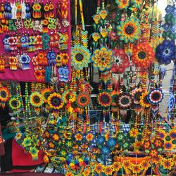 Arte Huichol - Just a sea of colour and fine beadwork on display.