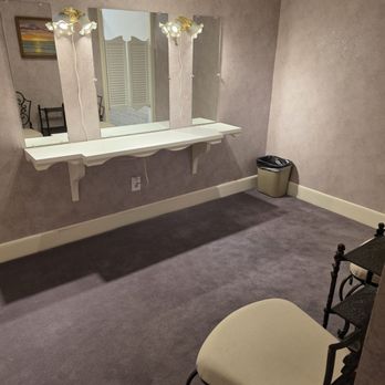 Weir Funeral Home - In ladies room, basement level - Funeral Services & Cemeteries Near Me - Malden, Massachusetts Weir Funeral Home - In ladies room, basement level - Funeral Services & Cemeteries Near Me - Malden, Massachusetts