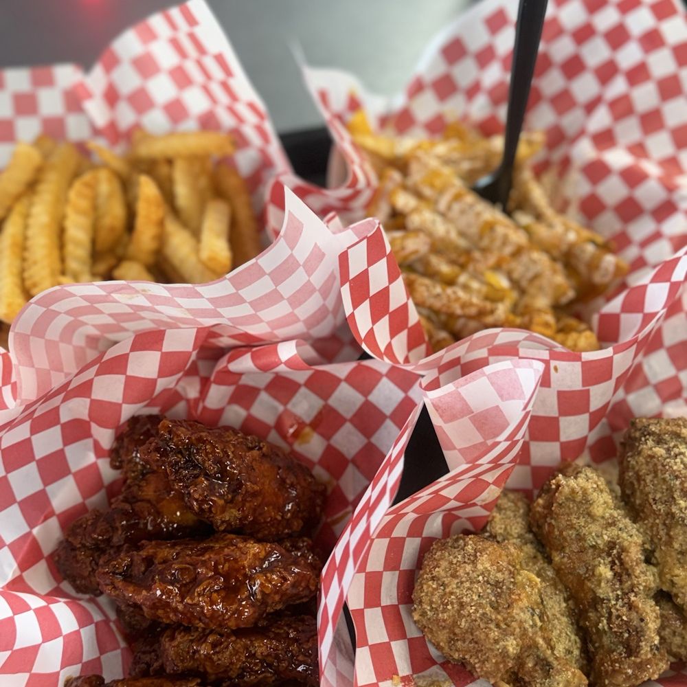 Smackin' Wings - Our meal - Chicken Wings Near Me - Peoria, Arizona Smackin' Wings - Our meal - Chicken Wings Near Me - Peoria, Arizona