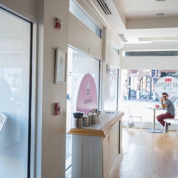 Georgetown Cupcake - Cupcakes Near Me - Washington, DC, District of Columbia Georgetown Cupcake - Cupcakes Near Me - Washington, DC, District of Columbia