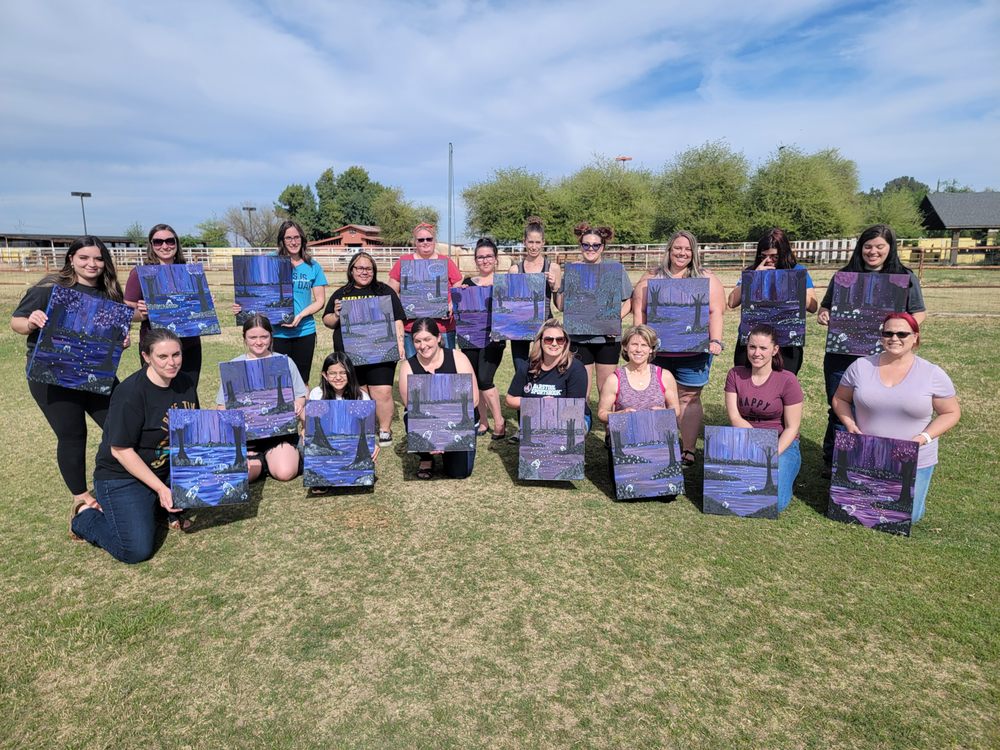 THE HAPPY CANVAS Updated September 2024 11 Photos Glendale