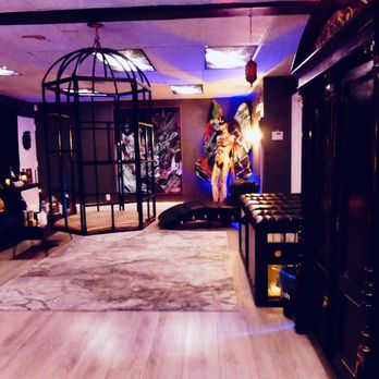 Venus In Bells - Retractable cage with motor - Venues & Event Spaces Near Me Venus In Bells - Retractable cage with motor - Venues & Event Spaces Near Me