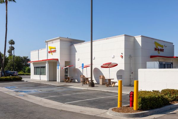 In-N-Out Burger by null