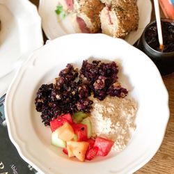 Ampersand Cafe & Bookstore
