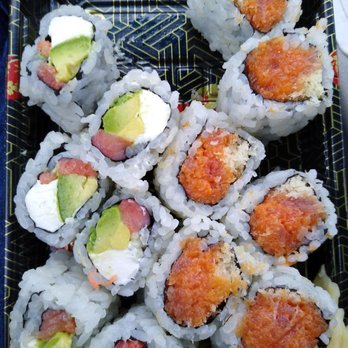 Michi Sushi - Philadelphia and spicy tuna rolls - Asian Fusion Near Me - West Chester, Pennsylvania