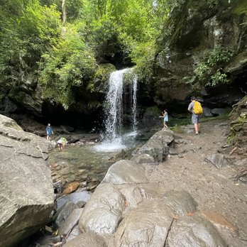 Roaring Fork Motor Nature Trail - Waterfall - Hiking Near Me