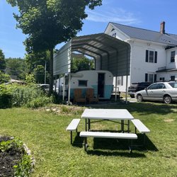 Hatchbox - Seating behind the foodtruck