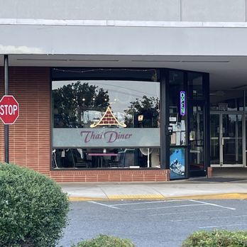 Thai Diner - the entrance to the restaurant - Thai Near Me - Richmond, Virginia