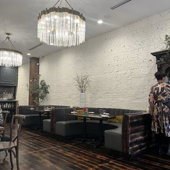 Abigail Street - Inside seating - Mediterranean Near Me - Cincinnati, Ohio Abigail Street - Inside seating - Mediterranean Near Me - Cincinnati, Ohio