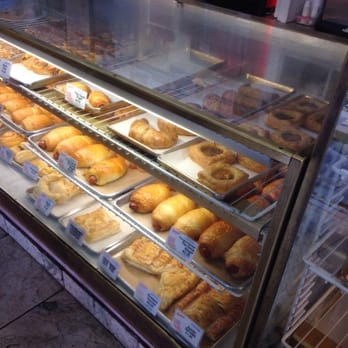 Leonard's Bakery - Croissants and things - Bakeries Near Me - Honolulu, Hawaii Leonard's Bakery - Croissants and things - Bakeries Near Me - Honolulu, Hawaii