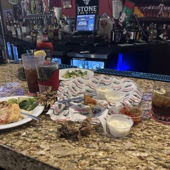 Rosati's Pizza - Pizza wings salad cocktails beer - Pizza Near Me - Encinitas, California
