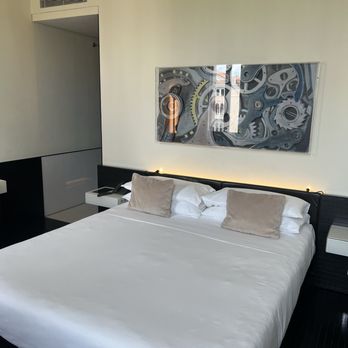 Hotel L'orologio - Bed - Hotels Near Me - Venezia, VE Hotel L'orologio - Bed - Hotels Near Me - Venezia, VE
