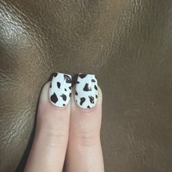 LR Nail Bar - Bad shaping on middle finger