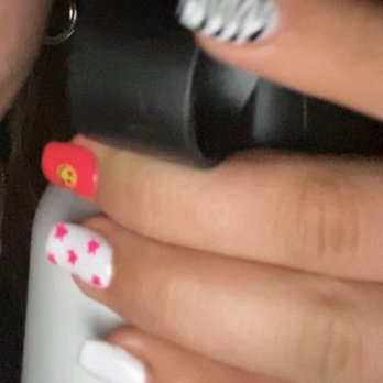 Davinci Nails - smiley, zebra, stars - Nail Salons Near Me - Fishers, Indiana Davinci Nails - smiley, zebra, stars - Nail Salons Near Me - Fishers, Indiana