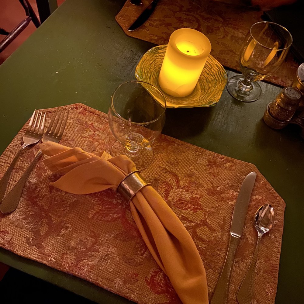 Deetjen's Restaurant - An adorable table setting! - American Near Me - Big Sur, California Deetjen's Restaurant - An adorable table setting! - American Near Me - Big Sur, California