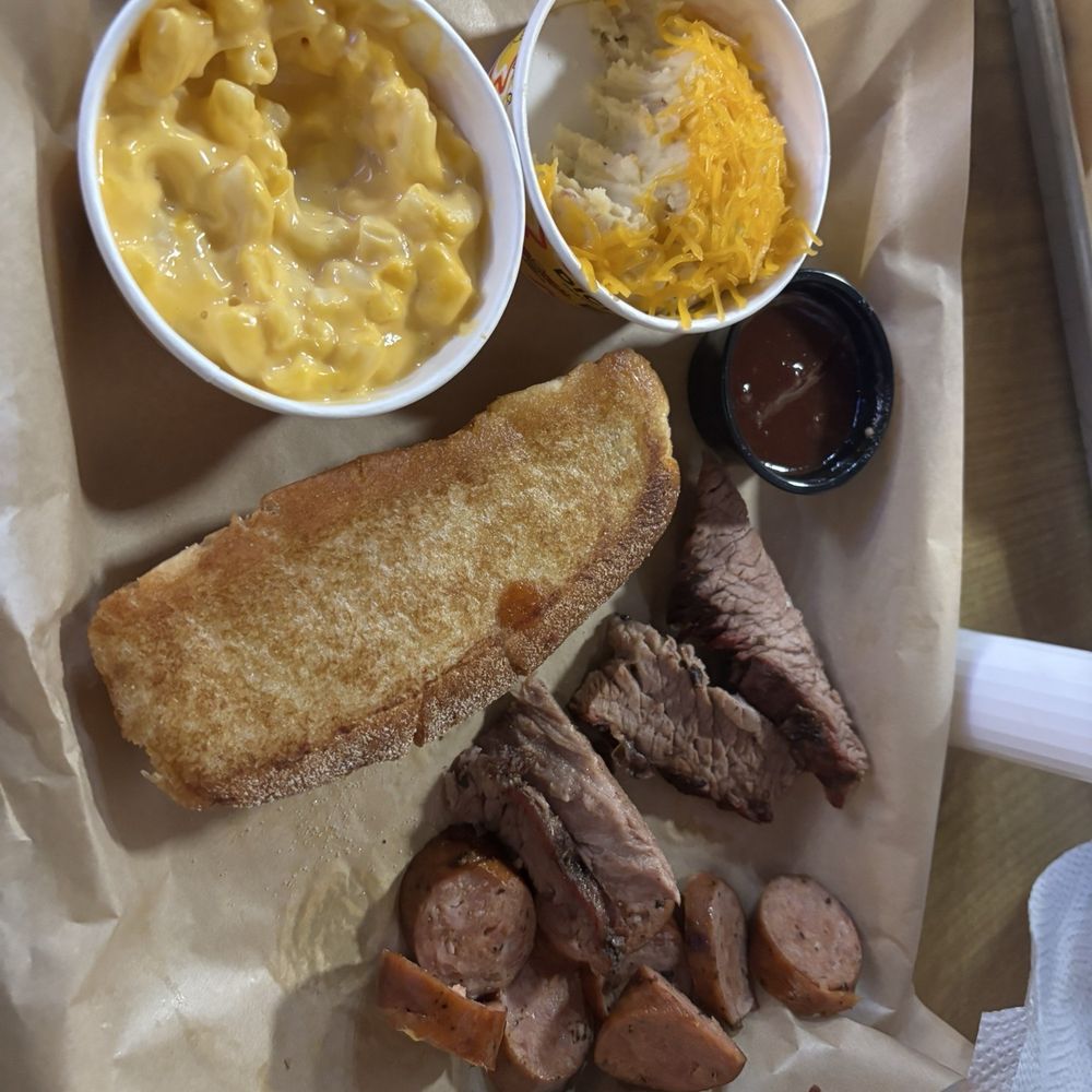 Dickey's Barbecue Pit - Barbeque Near Me - Big Spring, Texas