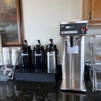 Super 8 by Wyndham Lindsay Olive Tree - Coffee included in the free breakfast - Hotels Near Me - Lindsay, California Super 8 by Wyndham Lindsay Olive Tree - Coffee included in the free breakfast - Hotels Near Me - Lindsay, California