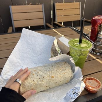 Mama's Egg House - Cali burrito - Breakfast & Brunch Near Me - Idyllwild, California