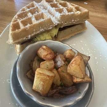 Katz's - Waffle Sandwich - Bars Near Me - Houston, Texas