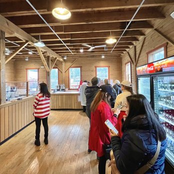 Crab House - Line to order food. - Seafood Near Me - Hoonah, Alaska