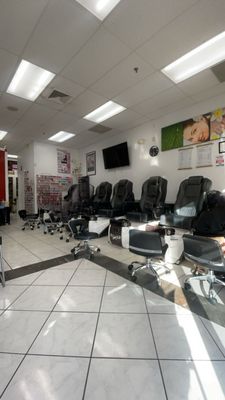 T's Hair and Nail Salon