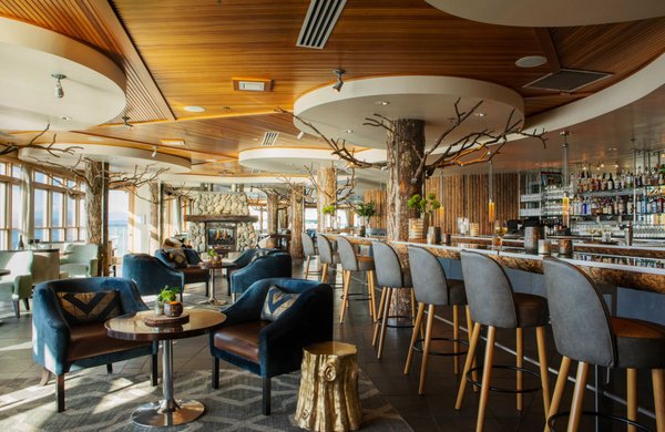 Six Seven Restaurant by null