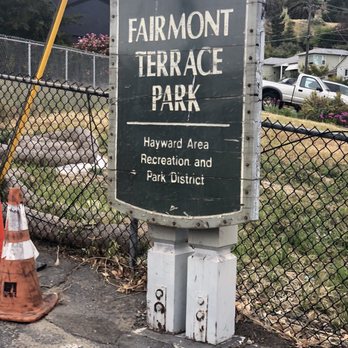 Fairmont Terrace Park - Signage at entrance - Parks Near Me - San Leandro, California Fairmont Terrace Park - Signage at entrance - Parks Near Me - San Leandro, California
