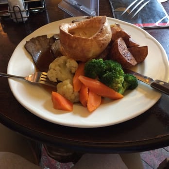 White Lion - Sunday roast - Pubs Near Me - Manchester, XGM