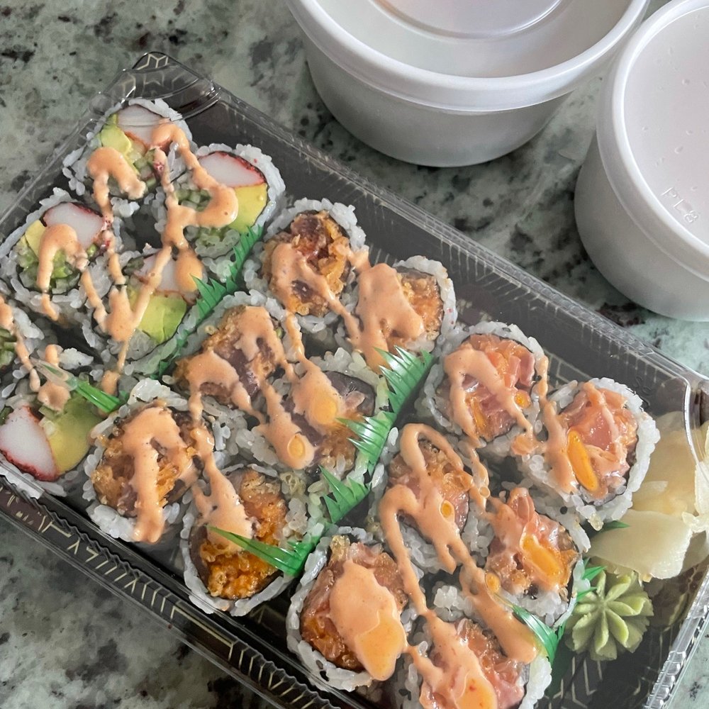 Araya Sushi - Always happy to see when restaurants/chefs put the spicy mayo on top the rolls - Sushi Bars Near Me - Markham, Ontario Araya Sushi - Always happy to see when restaurants/chefs put the spicy mayo on top the rolls - Sushi Bars Near Me - Markham, Ontario