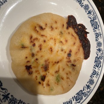 Pupusas Paradise - Picosa ( jalapeo y queso - Salvadoran Near Me - Aurora, Colorado