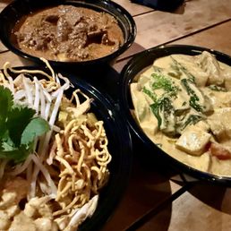 Khoa Soi Curry (chicken), Penang Neuh (beef), Gaeng Pak (veggie)