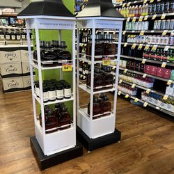 Kroger Wine & Spirits - Interior