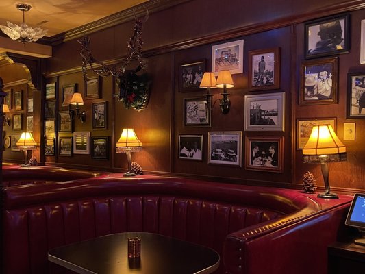 Palmer's Tavern by null