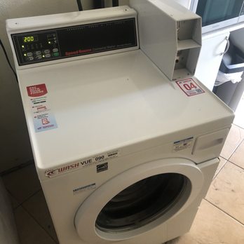 Kings Inn San Diego - Laundry room - San Diego, CA