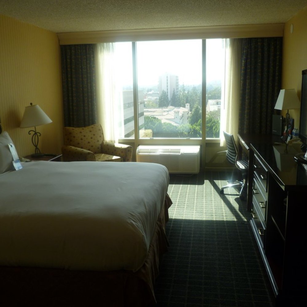 Hilton Pasadena - Room from entryway. - Hotels Near Me - Pasadena, California