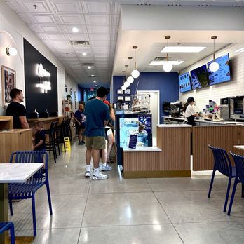Freddo - Coffee & Tea Near Me - Chamblee, Georgia