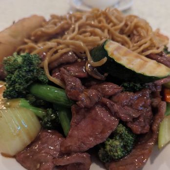 Tea Cup Cafe - Lunch. COMBO BEEF W mixed Veggies - Dim Sum Near Me - Sacramento, California