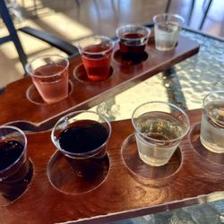 Door 44 Winery - Wine tasting