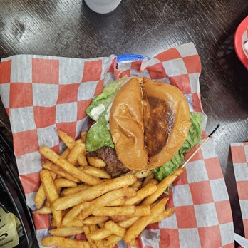 La La Lobster - Steak sandwich - Seafood Near Me - Yardley, Pennsylvania