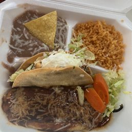Crunchy taco and Chile relleno combo. Crunchy taco and Chile relleno combo.