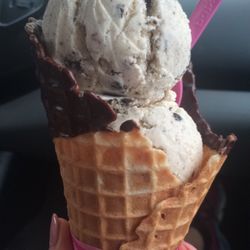 Baskin-Robbins - Cookies and cream! Double scoop please!